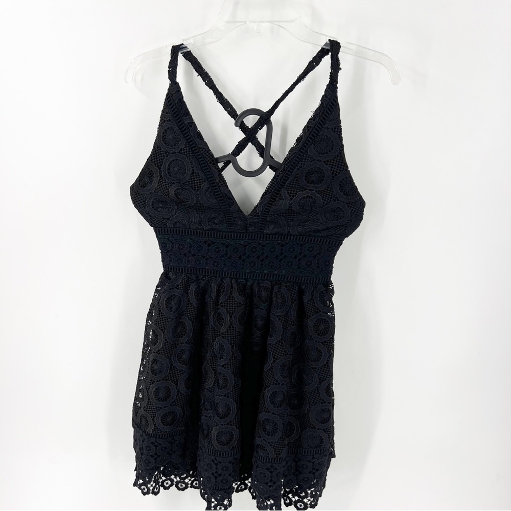 Lovers & Friends Black Lace Halter Criss Cross Back Mini Dress Size X-Small